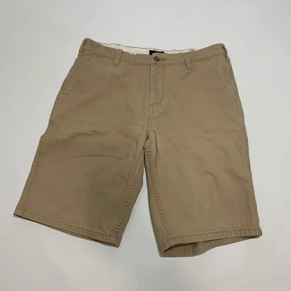 DC Flat Front 10" Khaki Short
